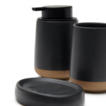 D2000012PR05_newmain