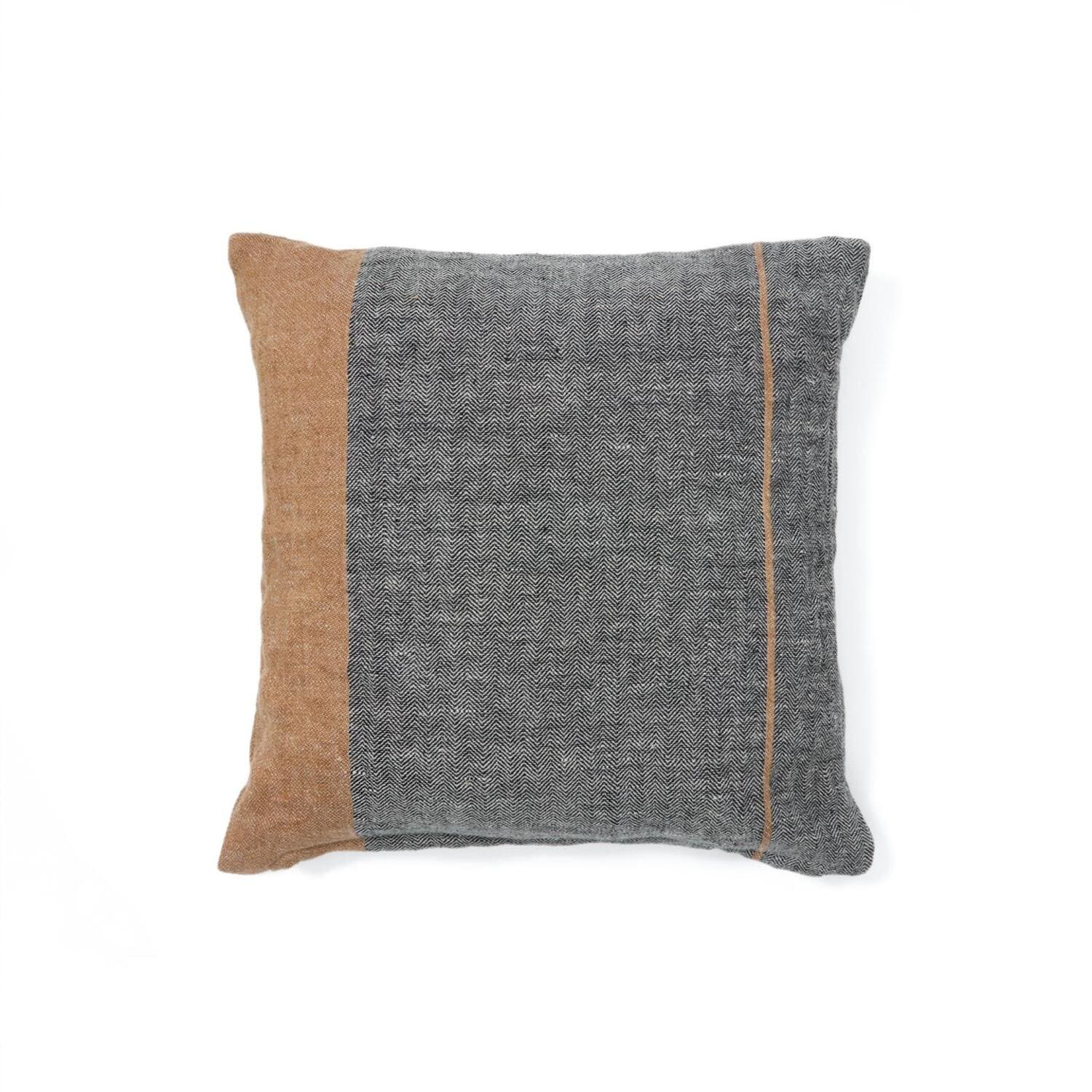 Obliečka na vankúš Keiko 50 x 50 cm sivá